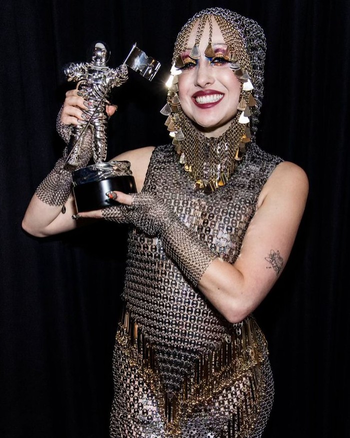 Chappell Roan Chappell Roan raih penghargaan di MTV VMA 2024.