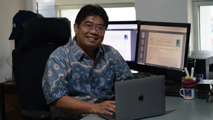 Deendarlianto peneliti UGM ungkap hidrogen bisa jadi bahan bakar masa depan.