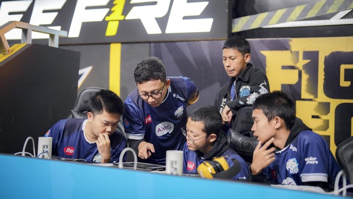 Kompetisi Free Fire terbesar di Asia Tenggara, FFWS SEA 2024 Fall, sempat libur hampir dua pekan. Salah satu perwakilan Indonesia di turnamen ini, Evos Divine mengaku performanya sedikit terpengaruh.