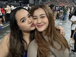 8 Gaya Artis Nonton Konser Bruno Mars di Jakarta, Ada Fuji & Aaliyah Massaid