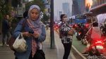 Hiruk Pikuk Komuter Ibu Kota Jelang Long Weekend