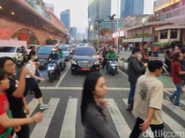 Hiruk Pikuk Komuter Ibu Kota Jelang Long Weekend