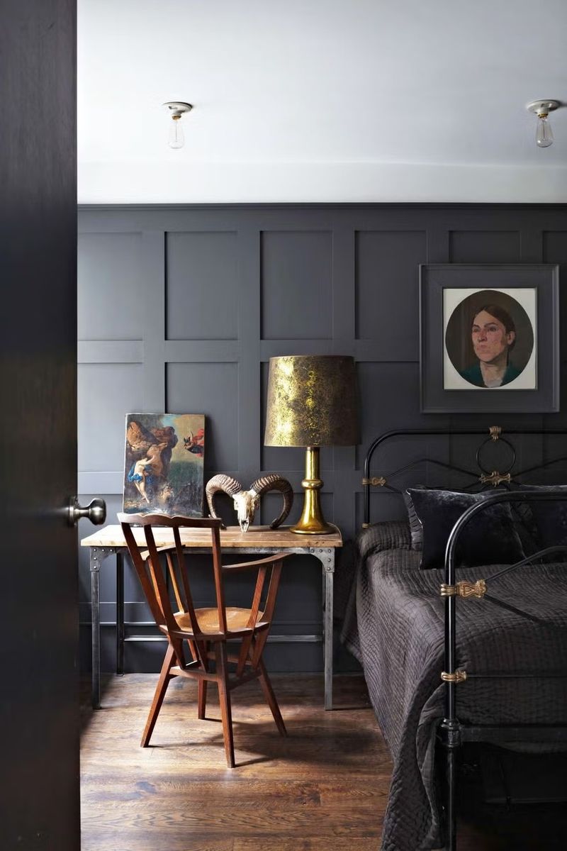 Ide Warna Kamar Tidur Ide warna kamar tidur hitam lembut.