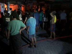 Pasar Pucuk Lamongan Dilalap Si Jago Merah