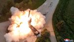 Kim Jong Un Pamer Peluncur Roket Ganda Super Besar Terbaru