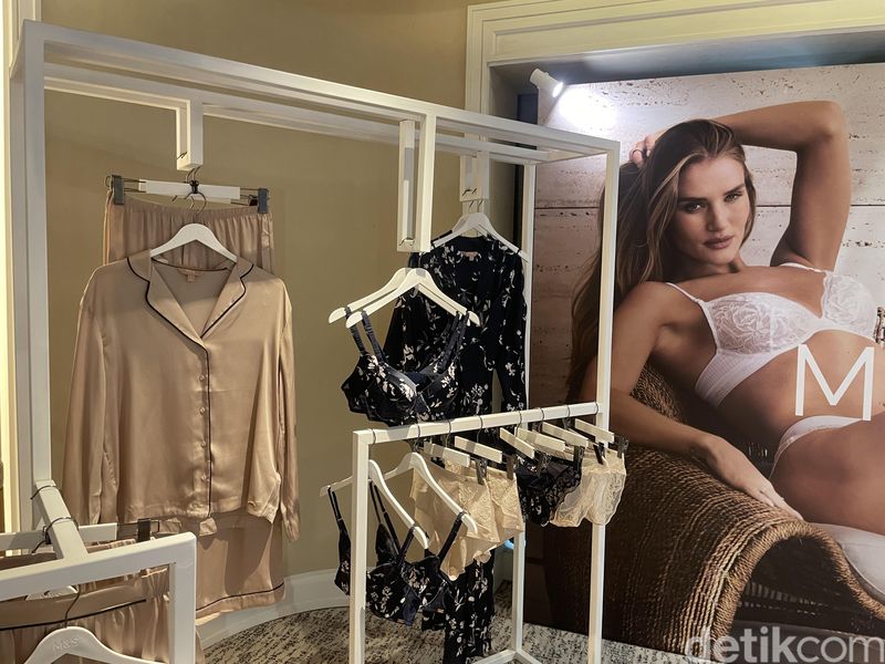 Koleksi Autumn Winter 24 collections M&S