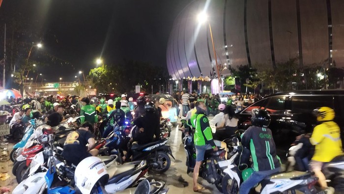 Konser Hari ke-2 Bruno Mars Selesai, Lalin Kawasan JIS Macet (Kurniawan Fadilah-detikcom)