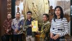 KPU Sahkan Berkas 3 Paslon Pilgub Jakarta