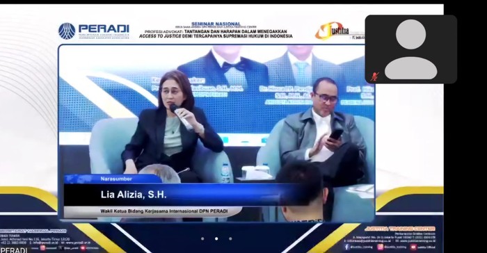 Lia Aliza