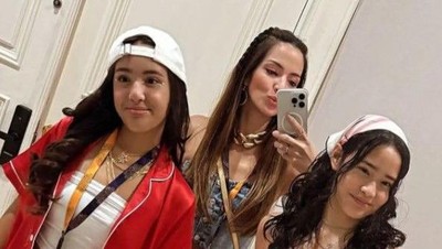 7 Foto Nia Ramadhani & Mikhayla Nonton Konser Bruno Mars, Anak Rasa Bestie