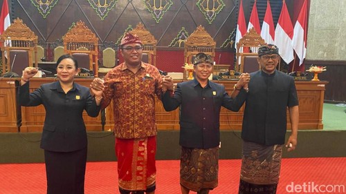 Sidang paripurna penetapan pimpinan DPRD Karangasem, Jumat (13/9/2024). (I Wayan Selamat Juniasa/detikBali)