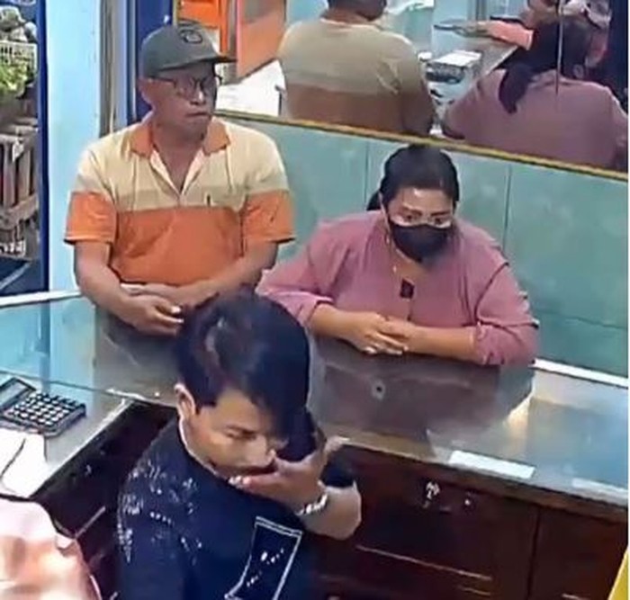 Pasutri pencuri perhiasan emas di Malang