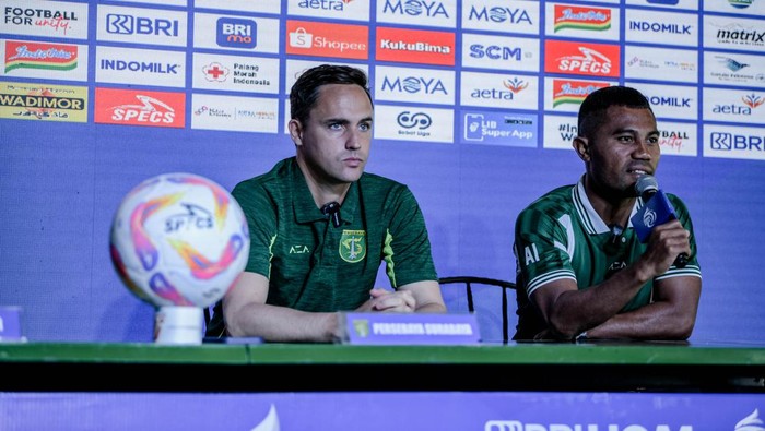 Pelatih Persebaya Paul Munster