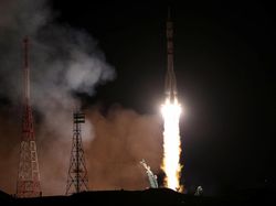 Pesawat Luar Angkasa Soyuz MS-26 Meluncur ke ISS