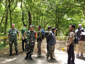 Tewasnya Wanita Kemeja Pink di Hutan Pacet Mojokerto Diduga Dibekap