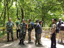 Tewasnya Wanita Kemeja Pink di Hutan Pacet Mojokerto Diduga Dibekap