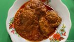 Lamak Bana! Nasi Padang Batusangkar pakai Ikan Bilis dan Karapuak Cagau