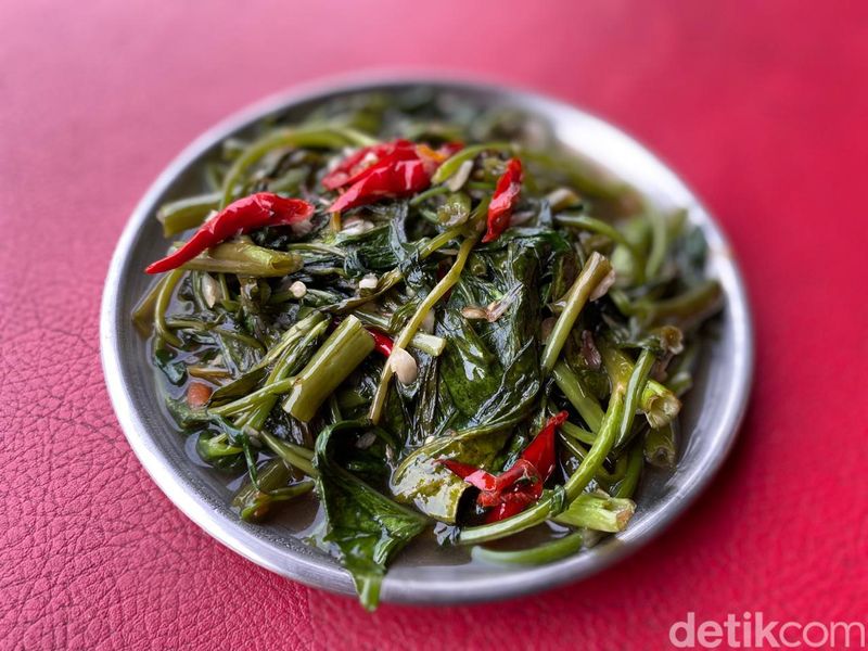 Sambal Pemersatu Bangsa : Tersengat Pedasnya Tempong dengan Nasi Cikur
