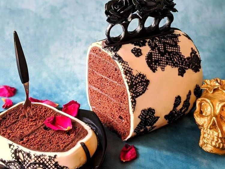 Sayang Dimakan! 10 Tas Cantik Ini Ternyata Terbuat dari Cake