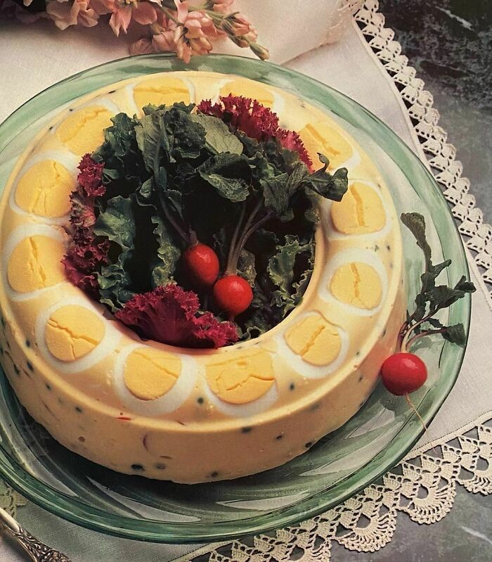 10 Kue Bentuk Aneh Ini Ada di Dalam Buku Resep Jadul 10 Kue Bentuk Aneh Ini Ada di Dalam Buku Resep Jadul