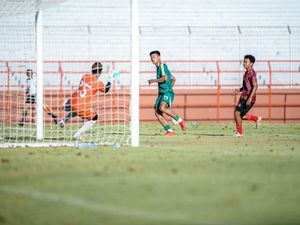 Liga 1: Susunan Pemain Persita Vs Persebaya, Malik Risaldi Starter
