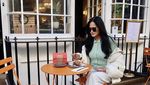 Donna Harun Awet Muda di Usia 56 Tahun, Paling Doyan Sushi dan Kopi