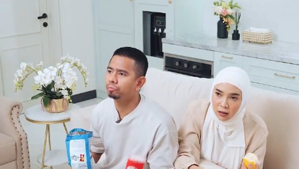 Fitri Tropica Suka Kulineran, Pernah Cicip Kopi Daun Bawang!