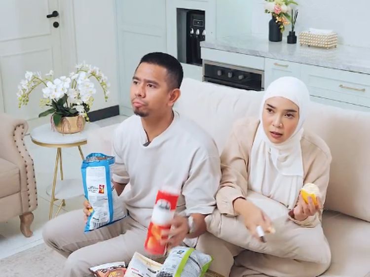 Fitri Tropica Suka Kulineran, Pernah Cicip Kopi Daun Bawang!