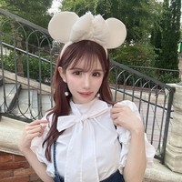 Selain media sosial, sosok Hirase juga beberapa kali muncul di acara televisi. Dia juga reguler menjadi ring girl di pertandingan gulat. Foto: Instagram/@nyairin_18