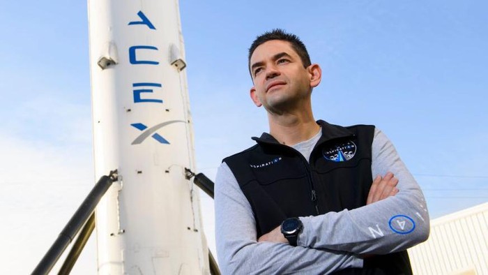 Jared Isaacman, miliarder yang jadi astronaut non-profesional pertama di luar angkasa