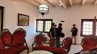 Lantai dua Keraton Sumenep adalah tempat memingit para putri sebelum menikah.