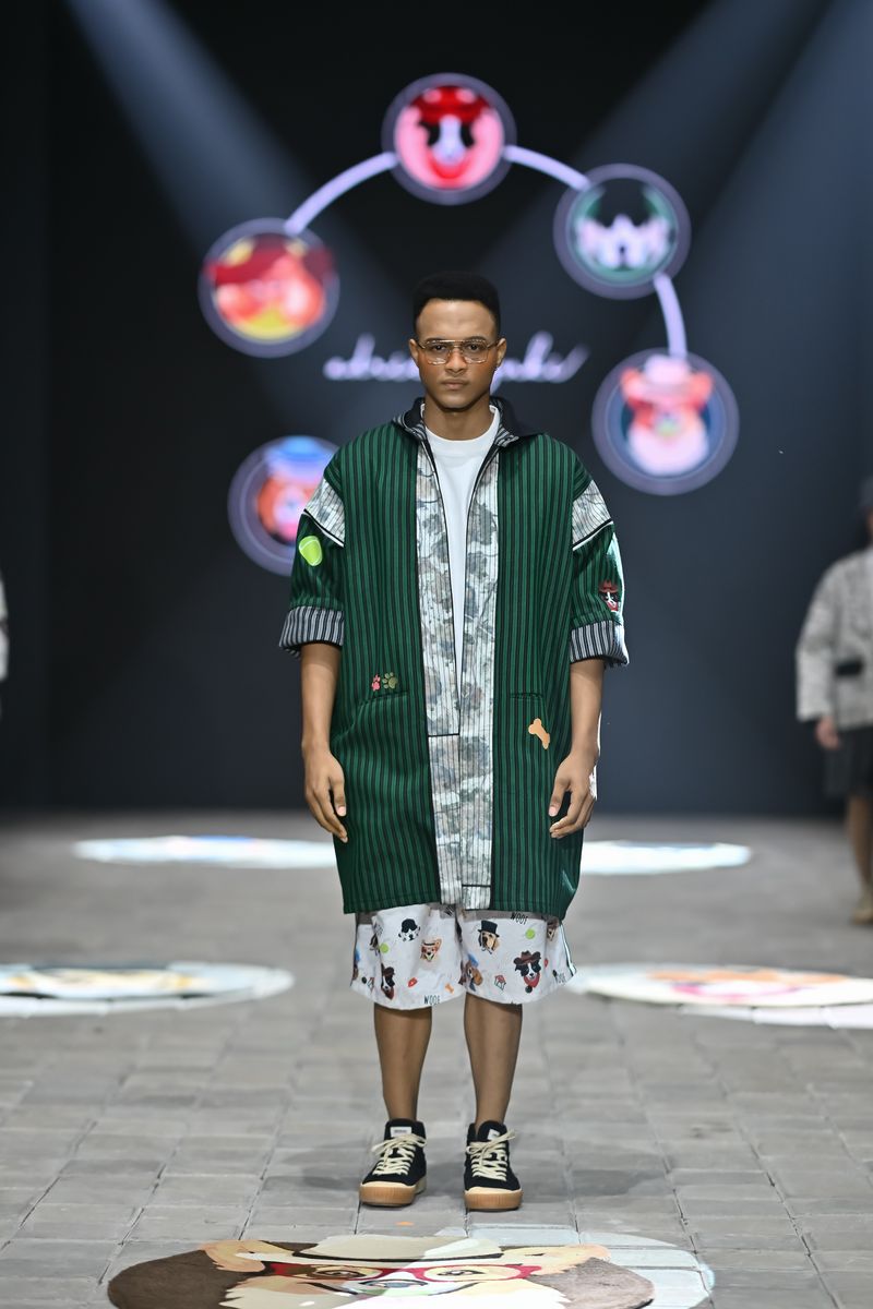 Koleksi Adrie Basuki di Plaza Indonesia Fashion Week