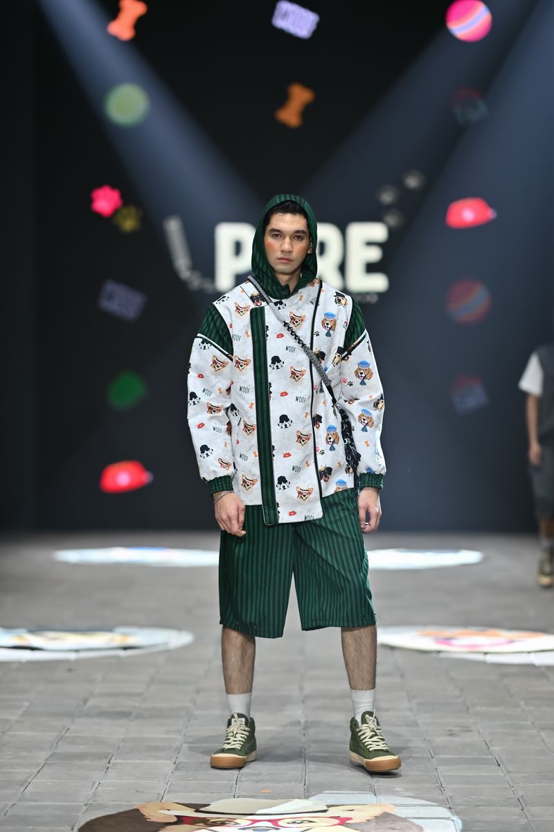 Koleksi Adrie Basuki di Plaza Indonesia Fashion Week
