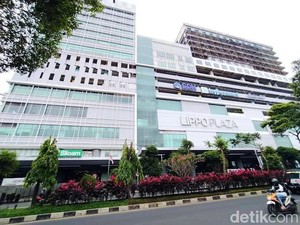 Ponselnya Terus Berdering di Parkir Mal Jember Usai Wanita Lompat dari Lt 6