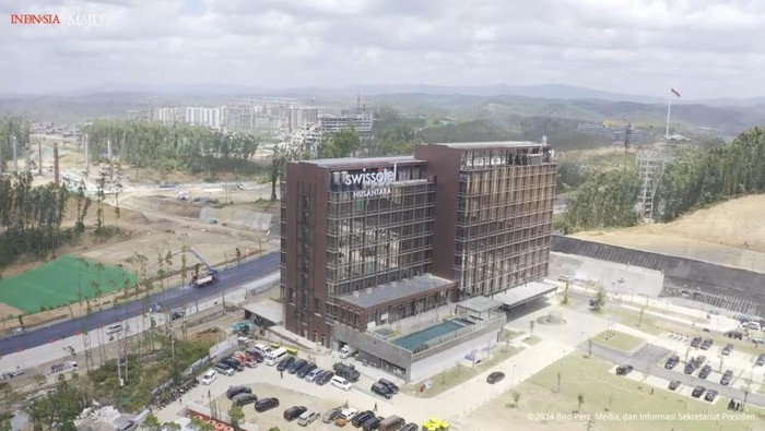 Momen Jokowi resmikan Swissotel Nusantara & salaman dengan Aguan Momen Jokowi resmikan Swissotel Nusantara & salaman dengan Aguan