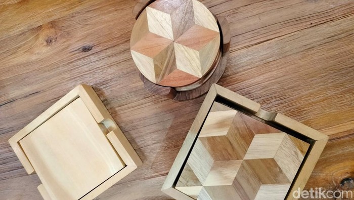 Penampakan furnitur kayu.