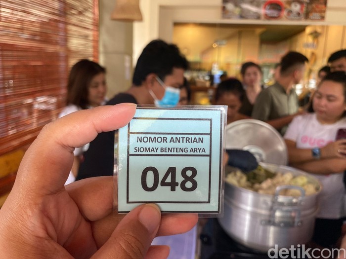 Siomay viral Siomay viral di Gading Serpong