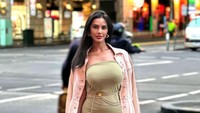 Vina Anggi Sitorus kembali mengikuti Miss Universe Indonesia 2024 setelah tahun sempat menyabet Runner-up Miss Universe Indonesia. Ia berat menyampaikan keputusan mundur dari kontes kecantikan tersebut. (Foto: dok Instagram)