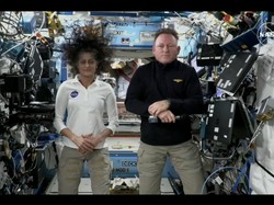 Astronaut NASA yang Terjebak di Luar Angkasa Ngaku Kangen Keluarga