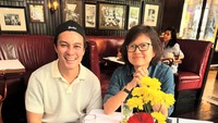 Meeting bersama Grace Tahir, Baim Wong mengaku dapat banyak ilmu bermanfaat. Mereka tampak makan di sebuah restoran mewah. Foto: Instagram baimwong