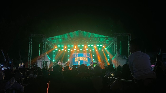 Dinas Komunikasi dan Informatika (Diskominfo) Klaten menggelar konser bertajuk Gempur Rokok Ilegal.
