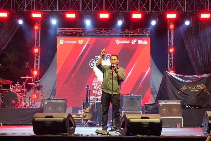 Dinas Komunikasi dan Informatika (Diskominfo) Klaten menggelar konser bertajuk Gempur Rokok Ilegal.