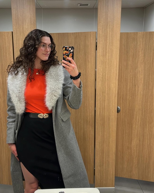 Semua direktur, rekan kerja, dan manajerku sangat fleksibel dan mengakomodasi. Mereka membiarkanku untuk bisa bekerja dan berenang. Mereka mengerti bahwa kadang kompetisi membuatku harus pergi beberapa minggu tapi mereka mendukung, kata Hazel. Foto: Instagram Hazel Ouwehand