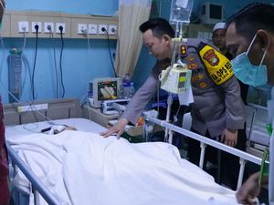 Kapolres Tangsel Jenguk Bocah 3 Tahun Korban Tabrak Lari di Ciputat