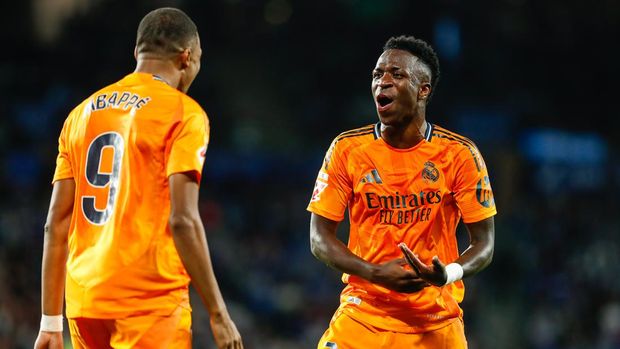 SAN SEBASTIAN, SPAIN - SEPTEMBER 14: Kylian Mbappe and Vinicius Junior of Real Madrid celebrates a goal during the Spanish league, La Liga EA Sports, football match played between Real Sociedad and Real Madrid at Anoeta stadium on September 14, 2024, in San Sebastian, Spain. (Photo By Irina R. Hipolito/Europa Press via Getty Images)