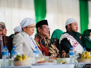 Mahfud Ingatkan Peran Ulama Bangun Indonesia