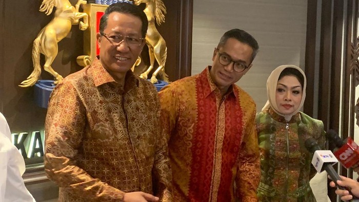 Menkumham di Kantor Kadin.