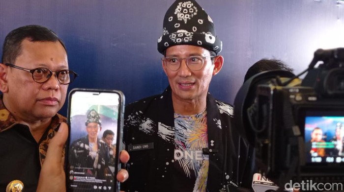 Menparekaraf Sandiaga Salahuddin Uno saat temui pelaku UMKM di Palembang