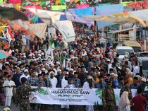 Meriahnya Kirab Maulid Nabi di Surabaya