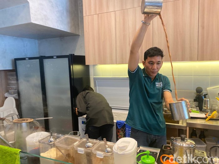 Mie Anambas hingga Nasi Dagang Sedap Ada di Kopitiam Gading Serpong Mie Anambas hingga Nasi Dagang Sedap Ada di Kopitiam Gading Serpong